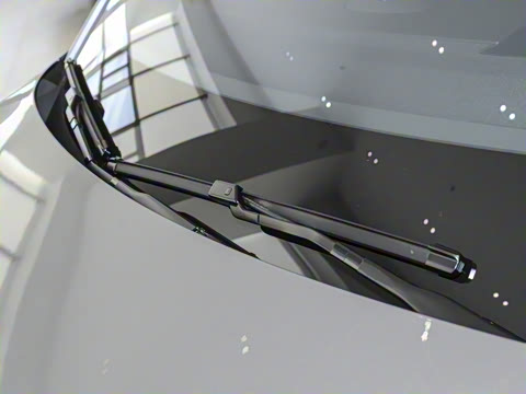 2025�� 75kWh Touring