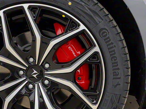 2025�� ���� 550ProѲ����