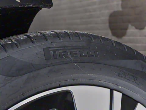 2021�� ;��X 530 V6 ������������