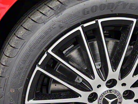 2025�� �Ŀ� C 260 L �˶���