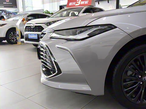 2023�� 2.0L XLE������