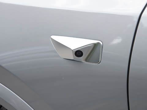 2025�� Ultra ���ܻ��°�