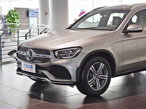 2020�� GLC 260 L 4MATIC ������