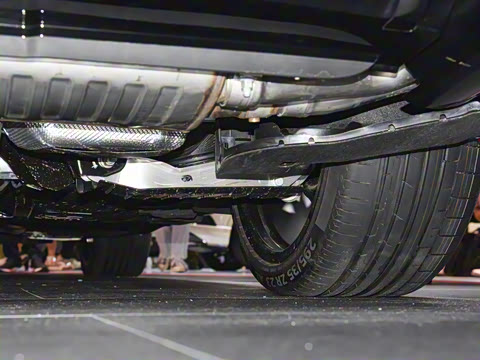 2025�� RS Q8 4.0T performance