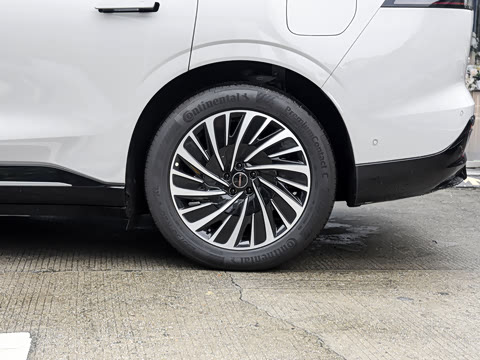 2025�� ���� 240 Pro�������ٸ�����ʻ