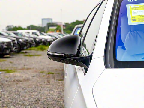 2025�� �Ŀ� S 680 4MATIC ��ҹ��