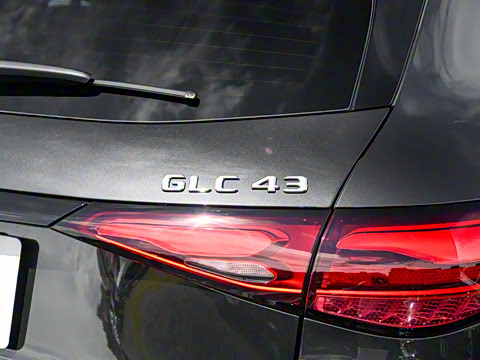 2025�� AMG GLC 43 4MATIC