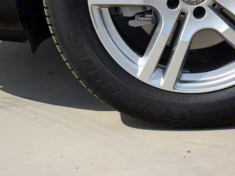 2020�� GLB 180 ʱ����