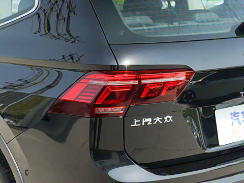 2023�� �Ŀ� 380TSI �Զ�����R-Line�콢��7��