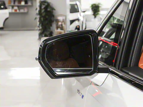 2025�� E9 ������� ����