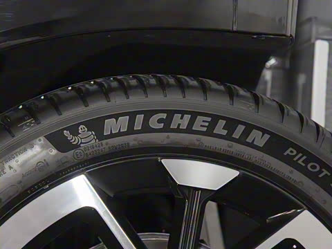 2025�� 702 �������� Ultra