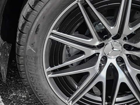 2025�� AMG GLC 43 4MATIC