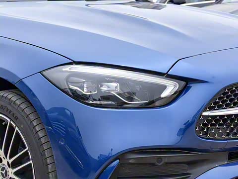 2025�� �Ŀ� C 260 L �˶���