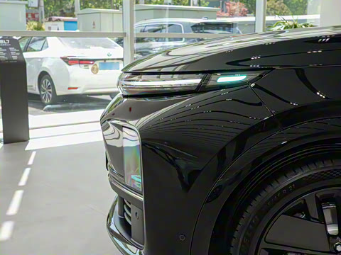 2025�� Max ���ܻ��°�