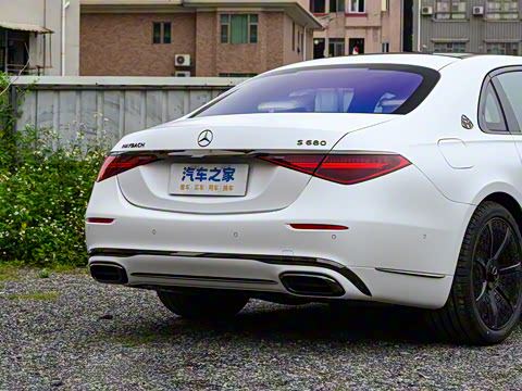 2025�� �Ŀ� S 680 4MATIC ��ҹ��