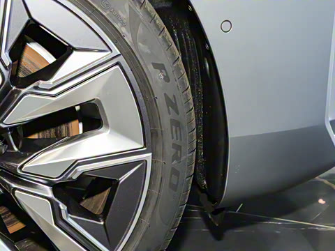 2023�� 740Li ������ ������װ