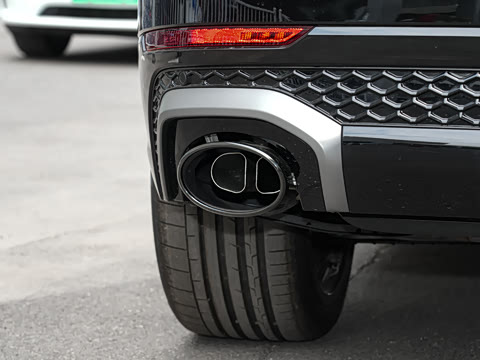 2025�� RS Q8 4.0T performance