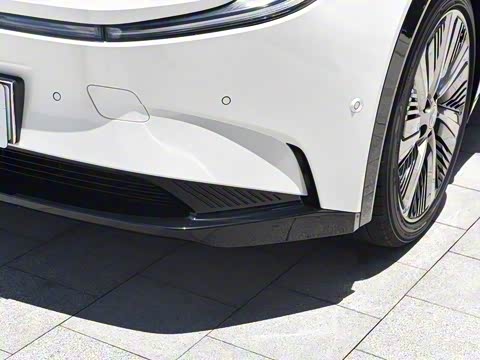 2025�� 630 MAX���а�