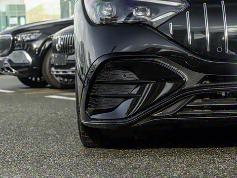 2023�� AMG EQE 53 4MATIC+