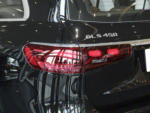 2025�� GLS 450 4MATIC ������