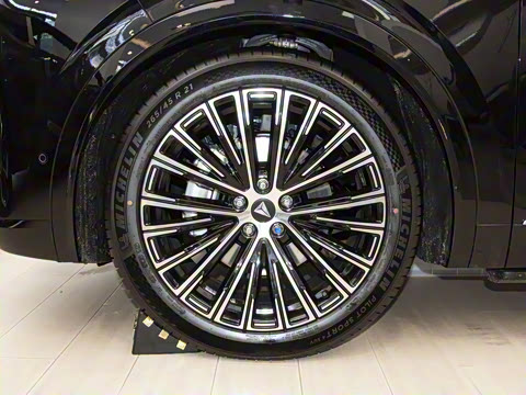 2025�� ����Ultra+