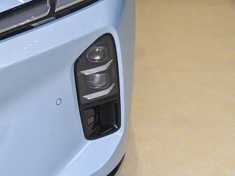 2025�� 75kWh Touring