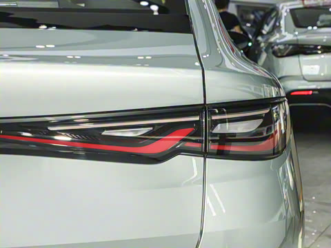 2025�� EV 470KM������