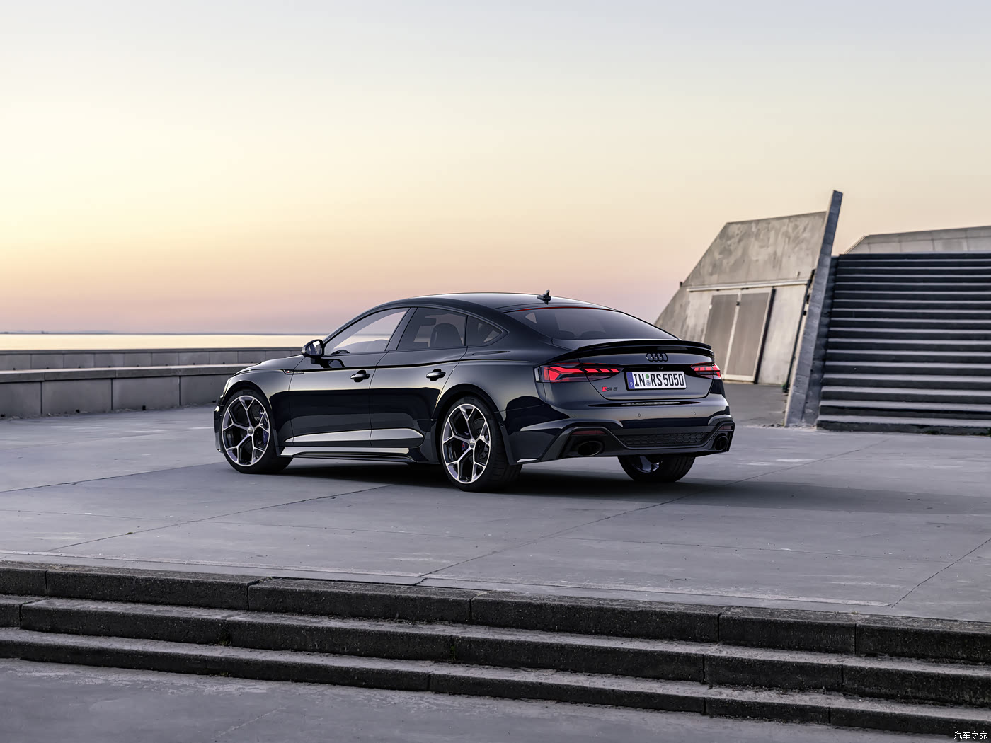 汽车之家|奥迪rs 5|2023款 rs 5 sportback competition plus|外观