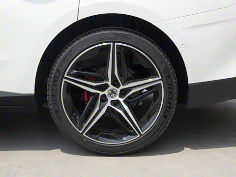 2025�� 2.0T Trophy+ �����Ǽݰ�