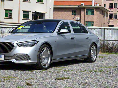 2025�� �Ŀ� S 680 4MATIC