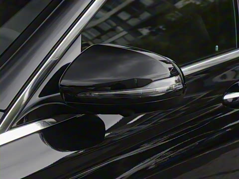 2023�� E 350 e L ���ʽ��϶����γ�