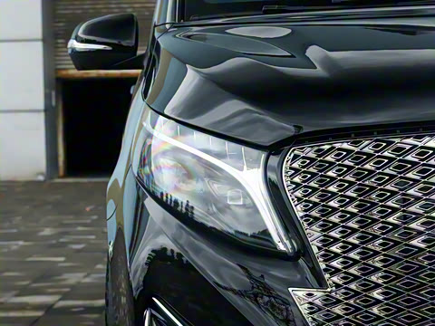 2024�� V 260 L �۷��