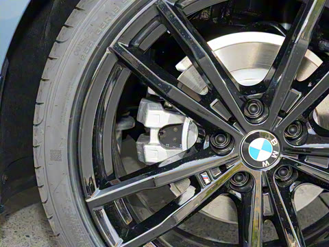 2021�� 425i M�˶���ҹ��