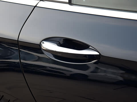 2022�� E 300 L ʱ����