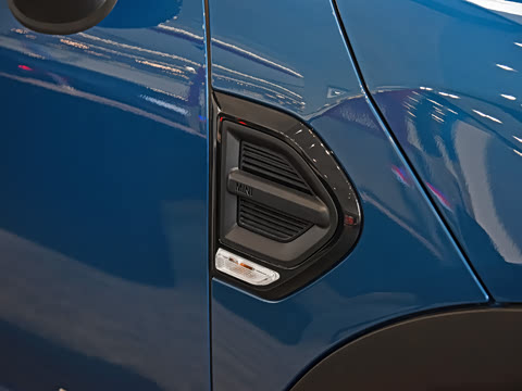 2021�� 1.5T COOPER ALL4 ���ͼ�