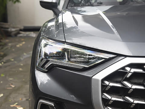 2025�� quattro 45�����ذ� 35TFSI ʱ�ж�����