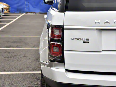 2022�� 3.0 L6 400PS �����ӳ������