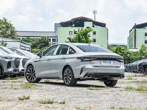 2025�� 2.0T �Զ���+