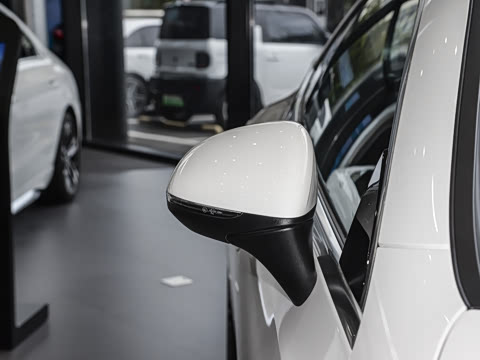 2025�� CLE 300 4MATIC �����ͽ��ܳ�