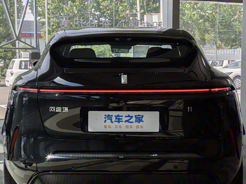 2025�� �Ŀ� Max ���̰�