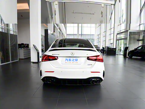 2025�� �Ŀ� AMG A 35 L 4MATIC