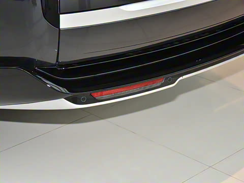 2025�� 3.0 L6 400PS �����ӳ���