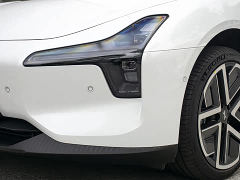 2025�� 600 �������� Max