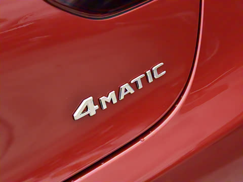 2022�� �Ŀ� GLC 260 4MATIC ����SUV