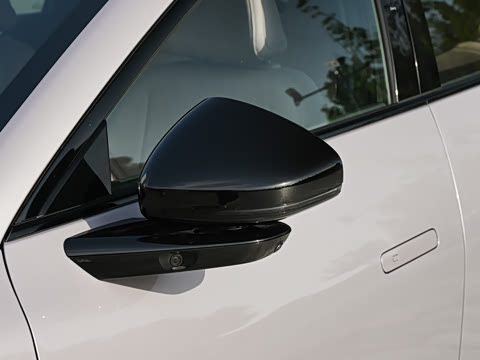 2025�� 600 �������� Max