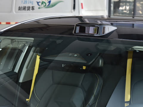 2025�� 550 PRO���а�