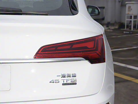 2022�� 45 TFSI ������