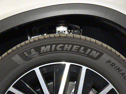 2023�� GLC 260 4MATIC ����SUV