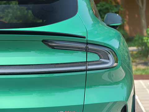 2025�� ������������������Max��