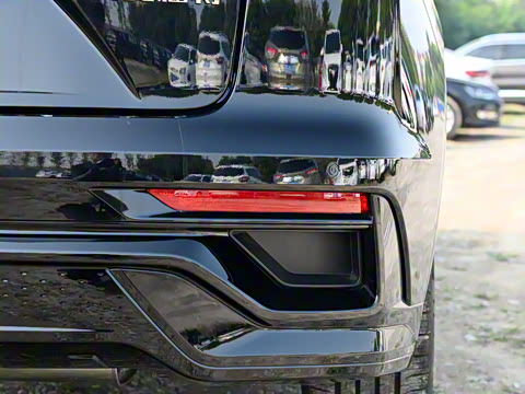 2022�� �Ŀ� EcoBoost 245 ST-Line